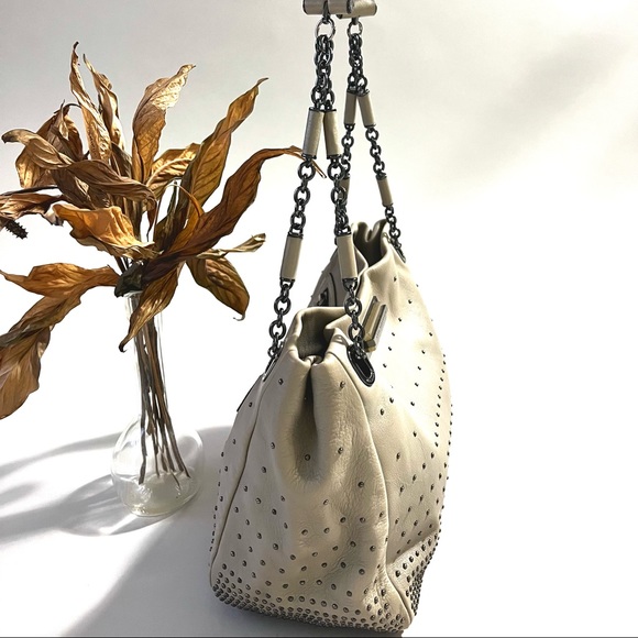 🌈@anyahindmarch - Picture 4 of 8